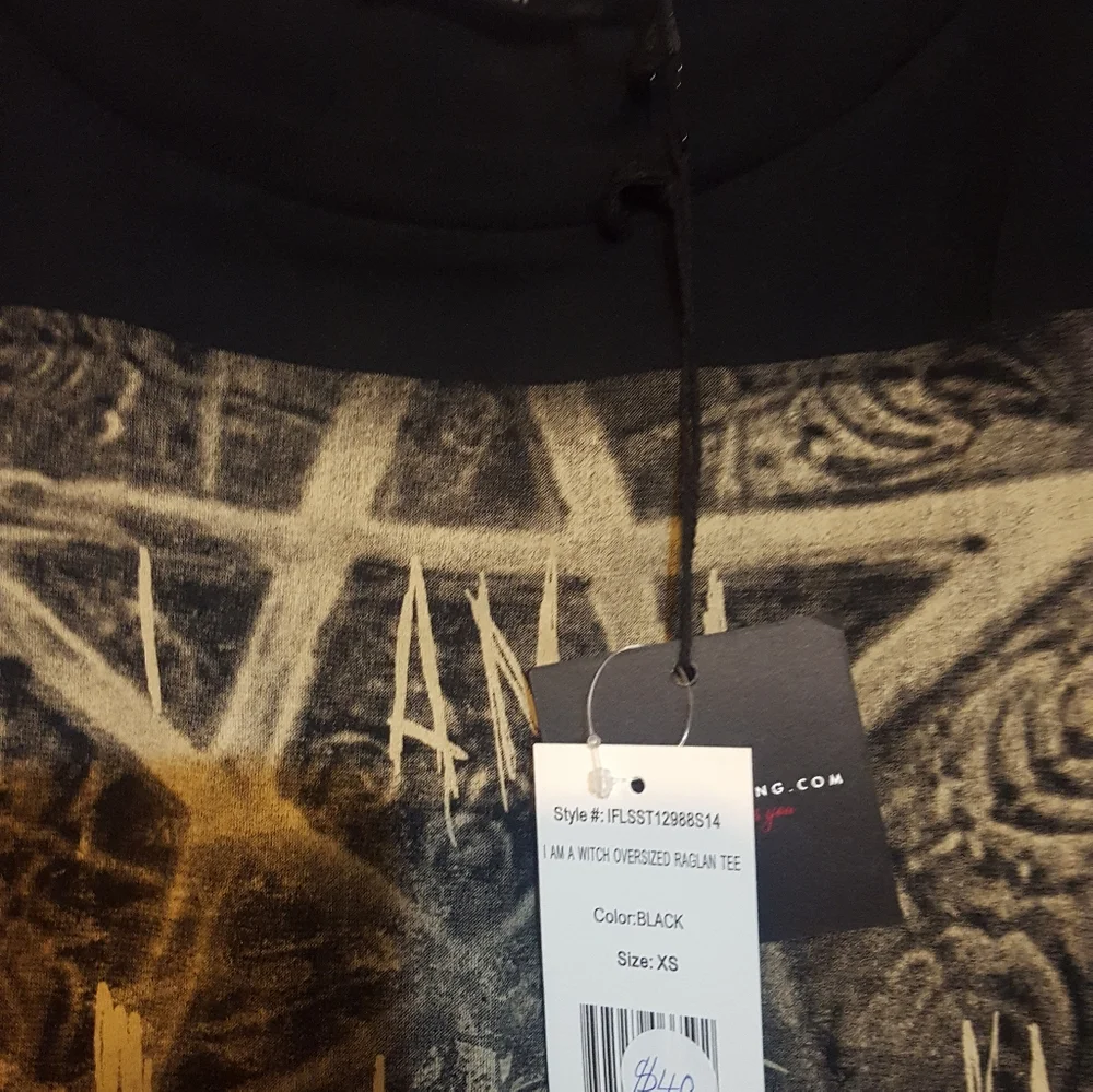 Iron Fist Black Graphic Tee - Picture 3 of 3